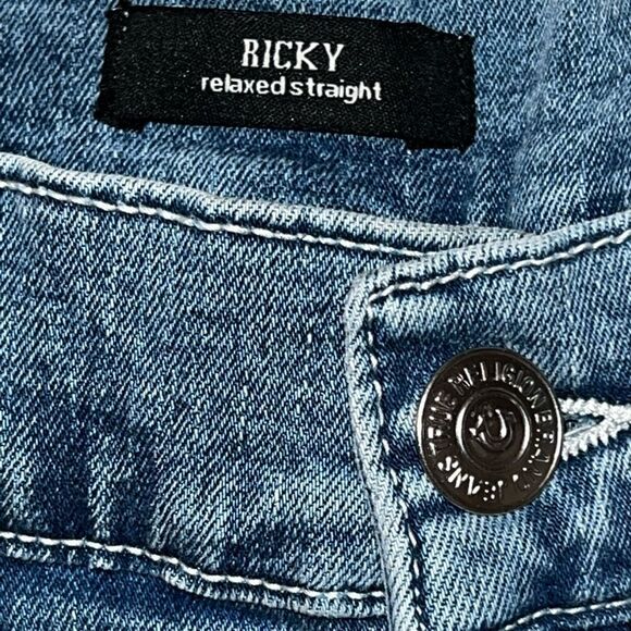 True Religion Ricky Relaxed Straight Leg Light Wash Mens Jeans Sz 33 - Picture 5 of 7